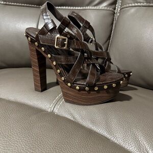 JLO Crocodile Embossed Strappy Platform Sandals